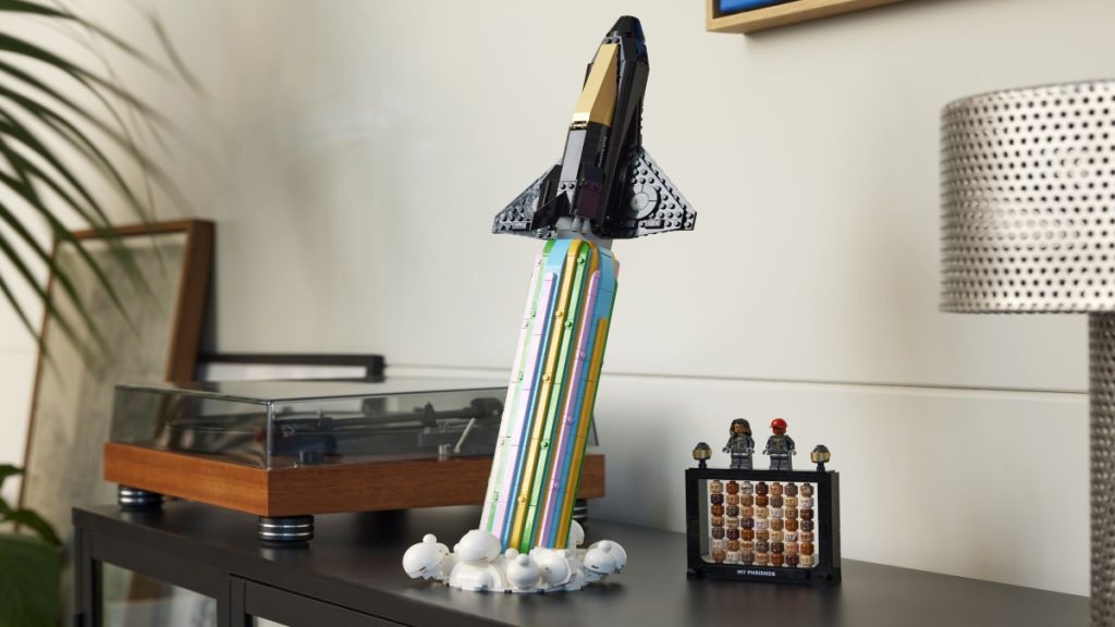 lego icons 10391 over the moon with pharrell williams featured 1024x576