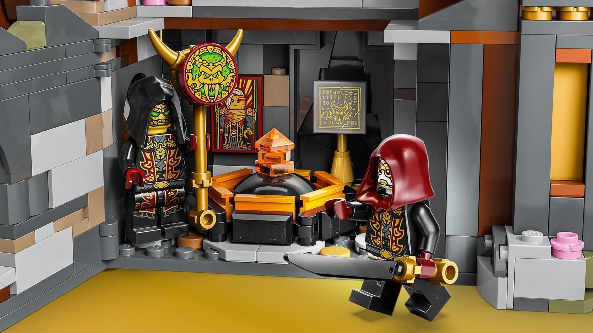 LEGO NINJAGO 71861 The Old Town 36 1200x675