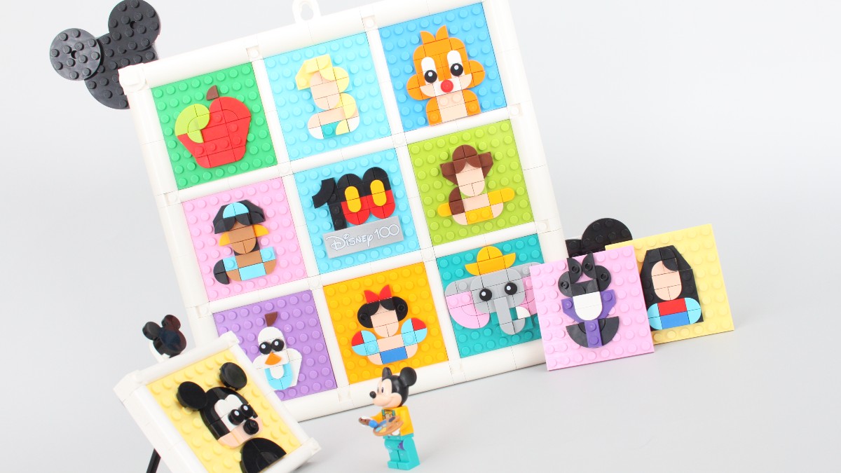 LEGO Disney 43221 100 Years of Disney Animation Icons review 17