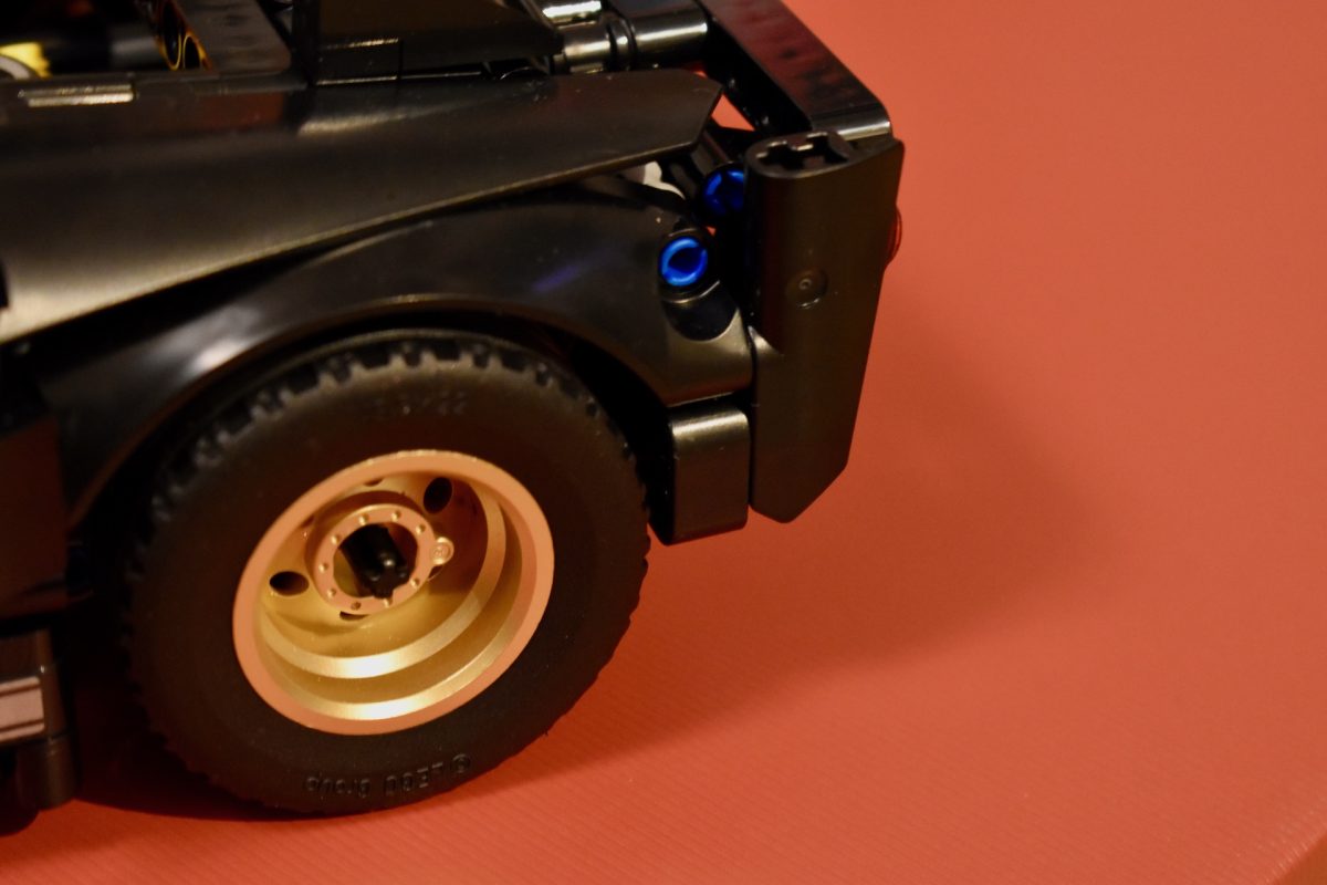 LEGO Technic 42223 1966 Ford GT40 MKII review 9 1200x800